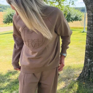 Nuka sweater mocca